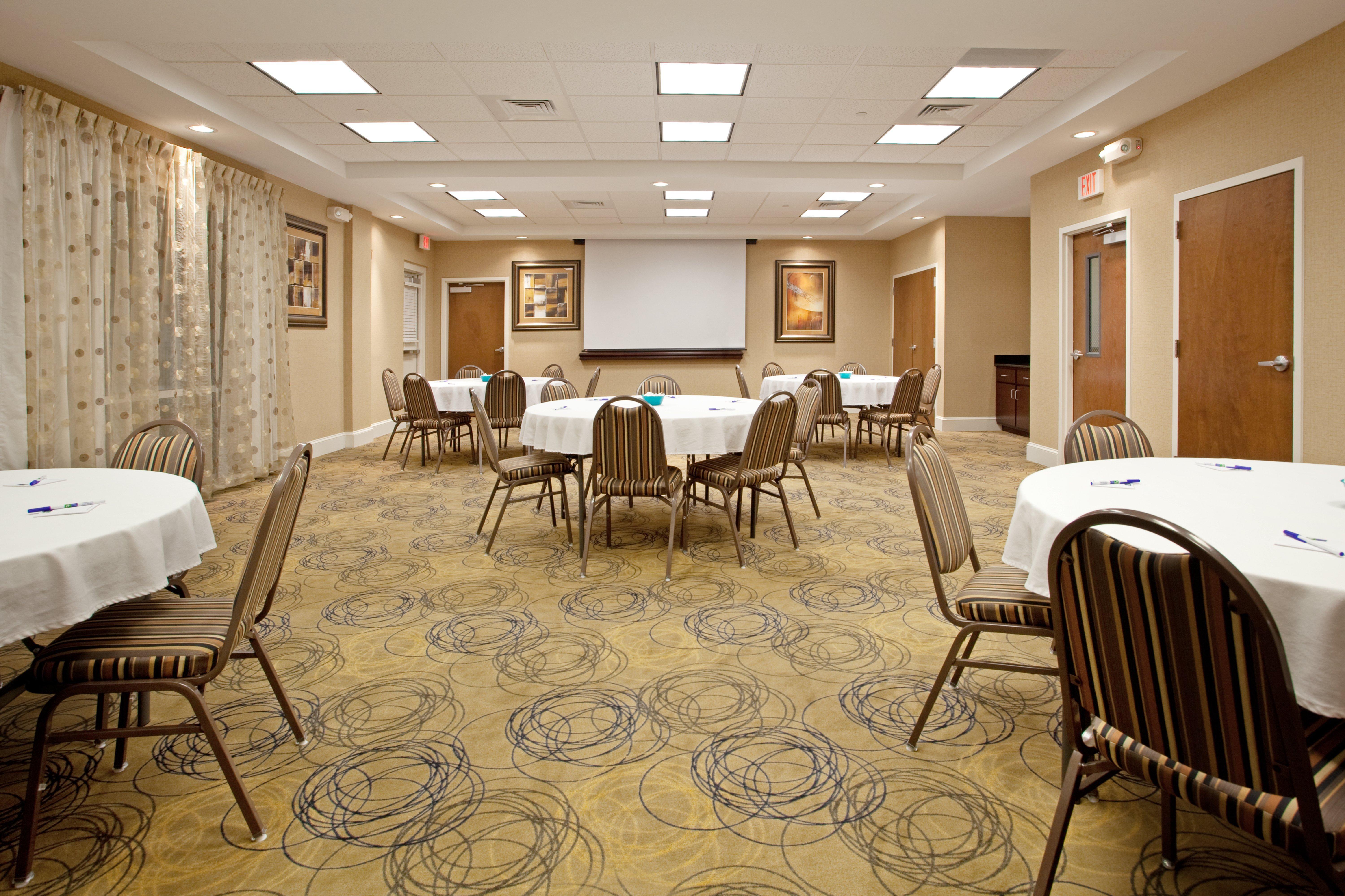 Holiday Inn Express Pembroke By Ihg Zewnętrze zdjęcie