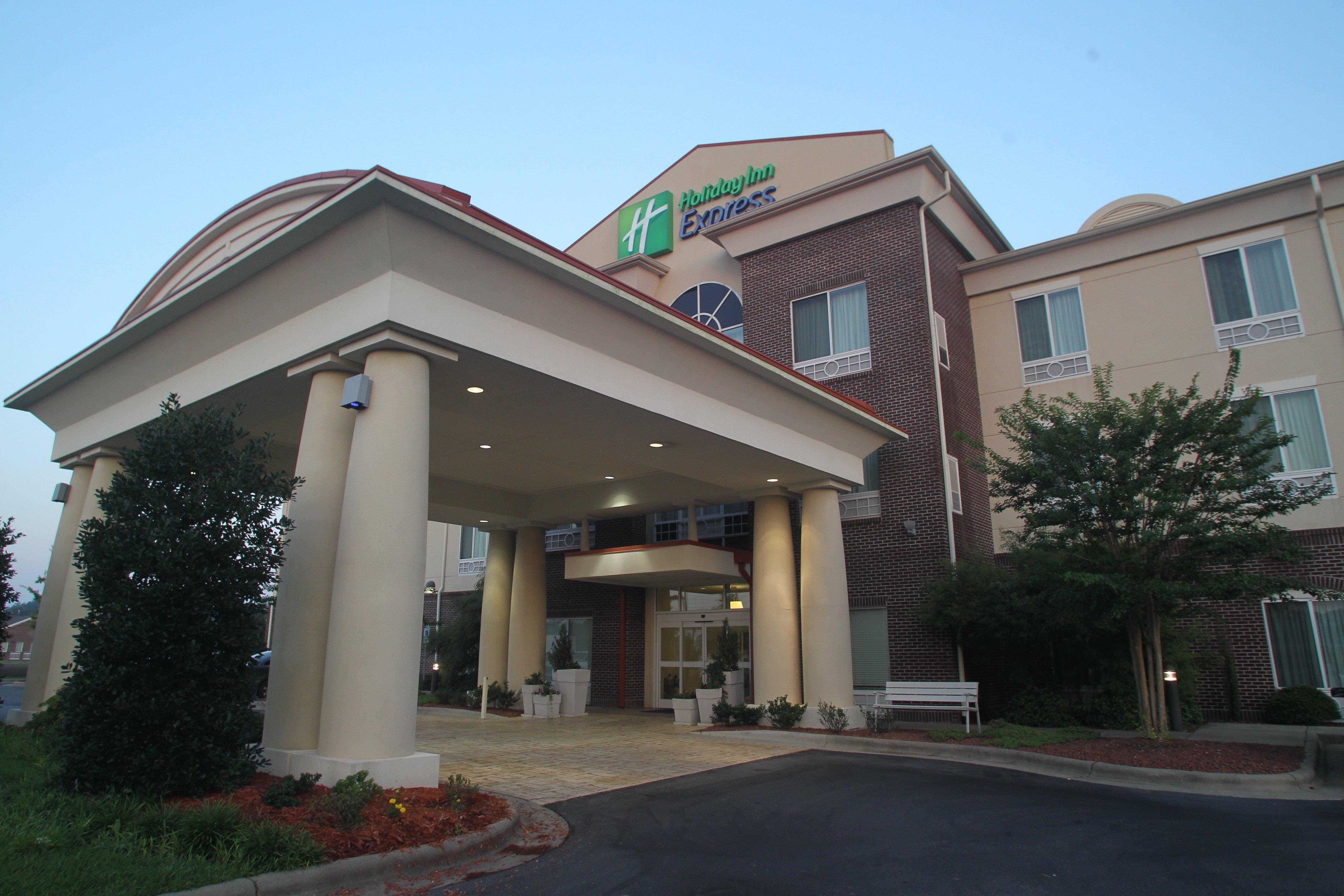 Holiday Inn Express Pembroke By Ihg Zewnętrze zdjęcie