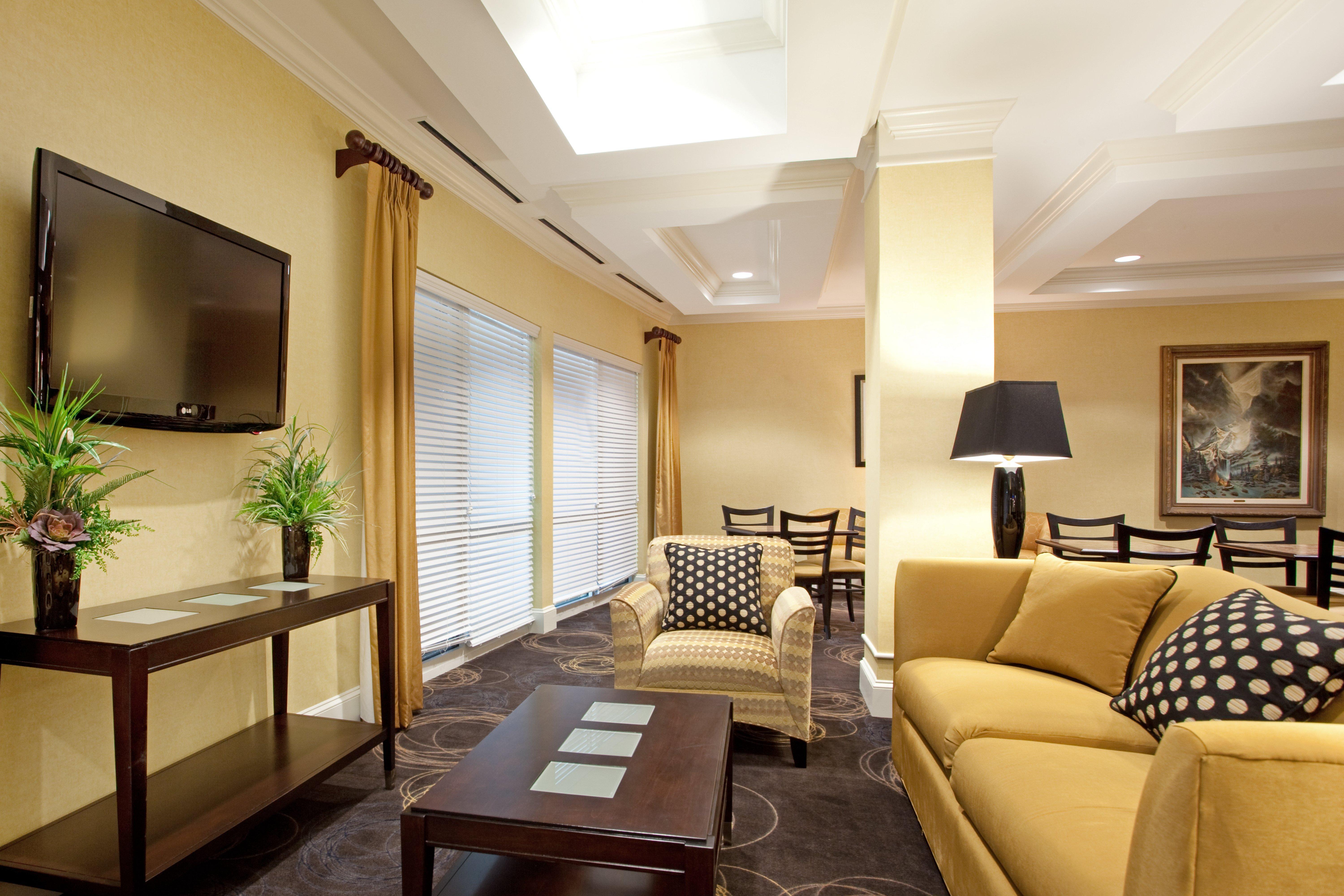 Holiday Inn Express Pembroke By Ihg Zewnętrze zdjęcie