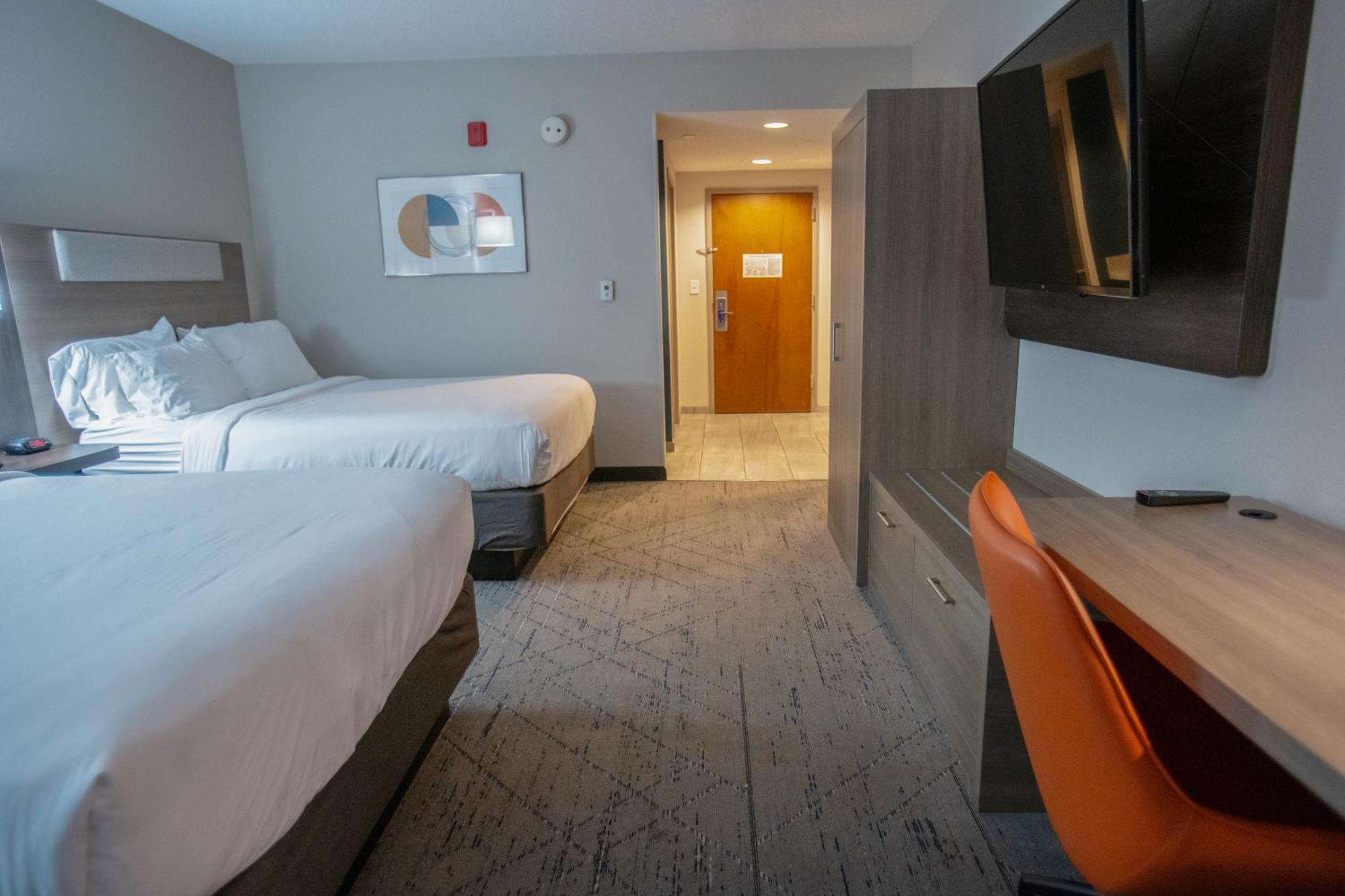 Holiday Inn Express Pembroke By Ihg Zewnętrze zdjęcie
