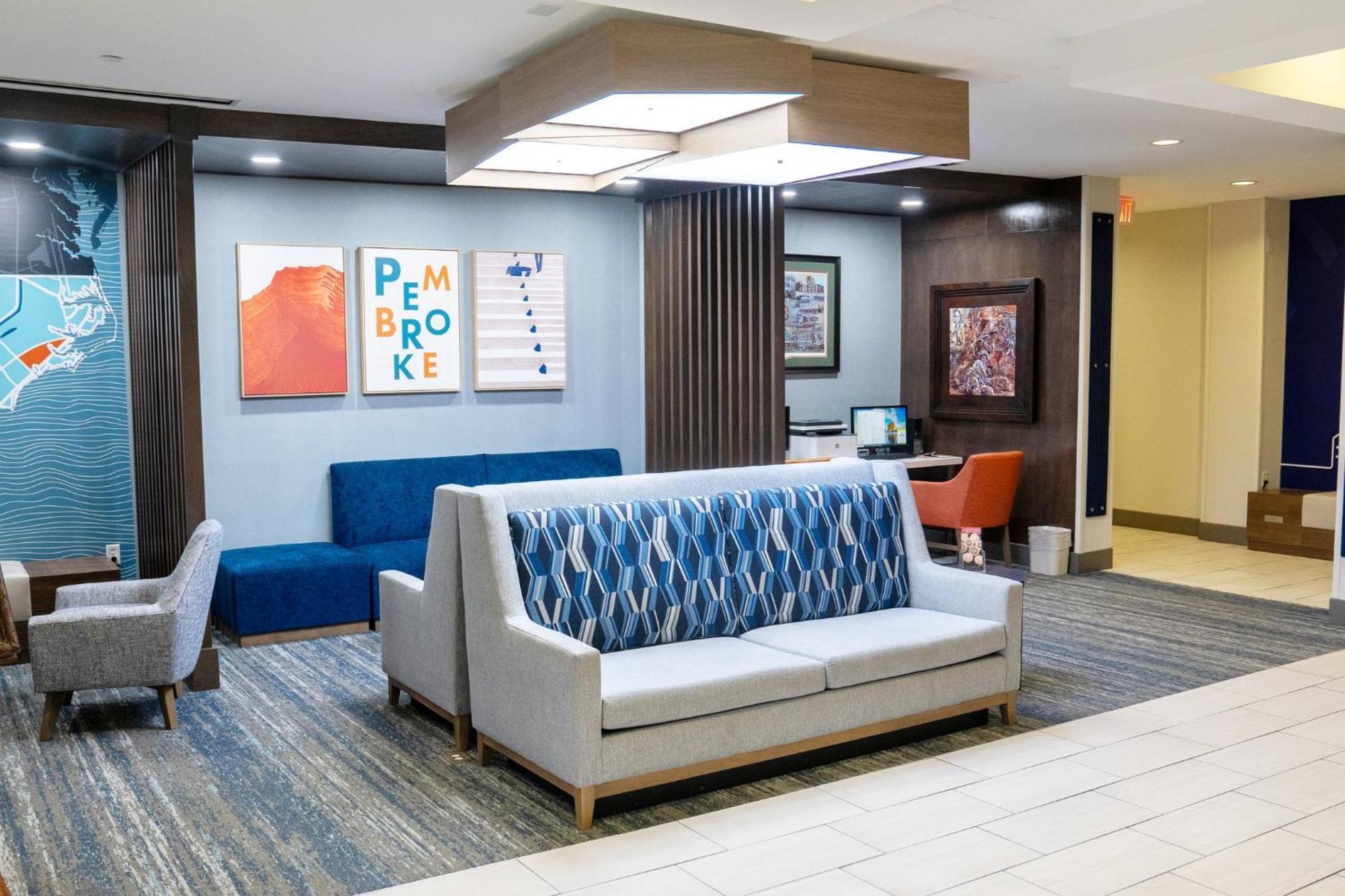 Holiday Inn Express Pembroke By Ihg Zewnętrze zdjęcie