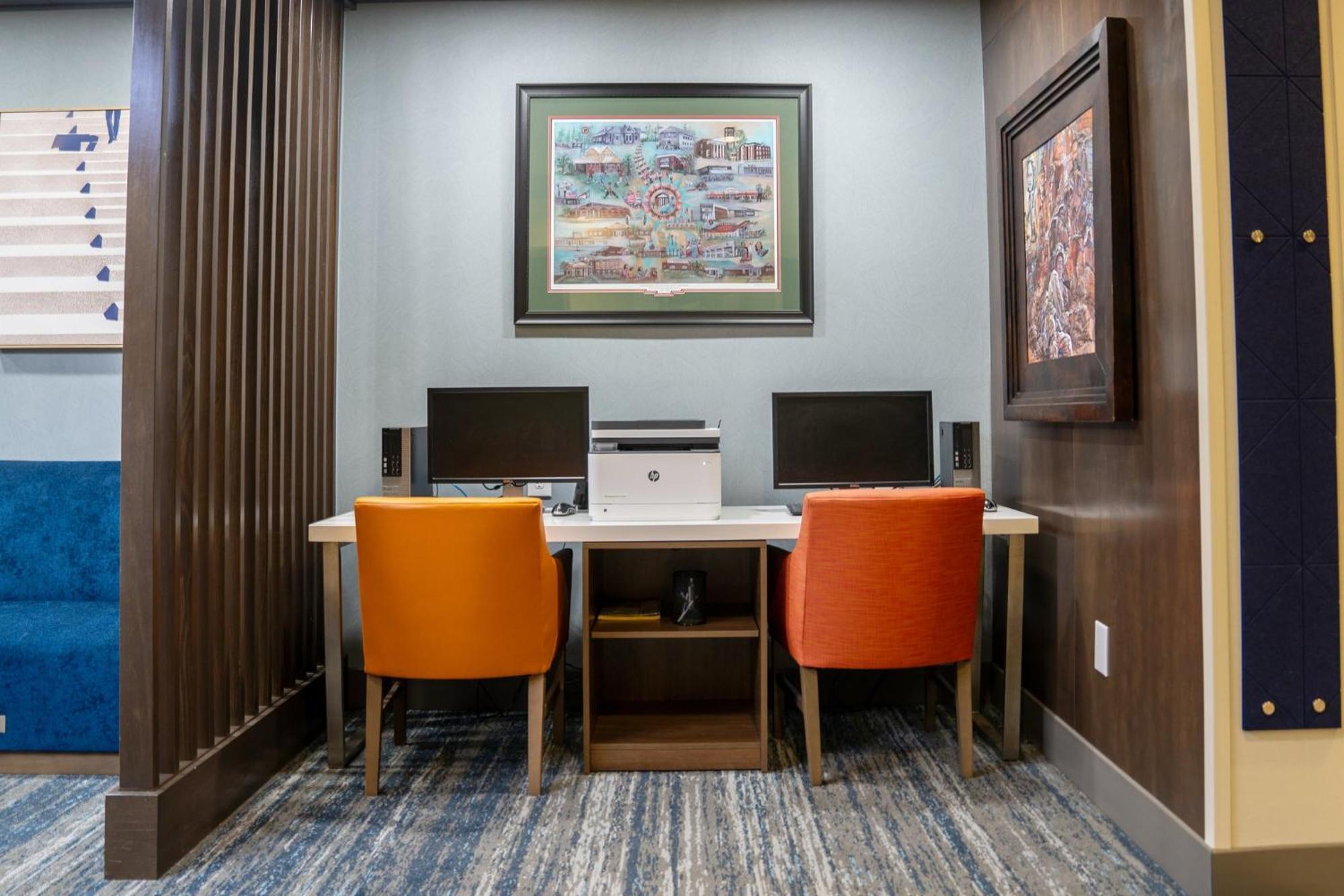 Holiday Inn Express Pembroke By Ihg Zewnętrze zdjęcie