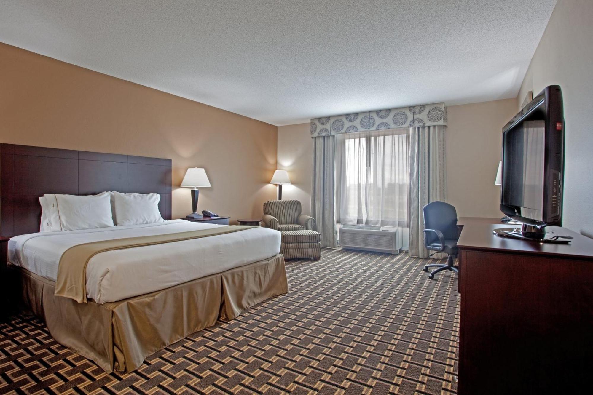 Holiday Inn Express Pembroke By Ihg Zewnętrze zdjęcie