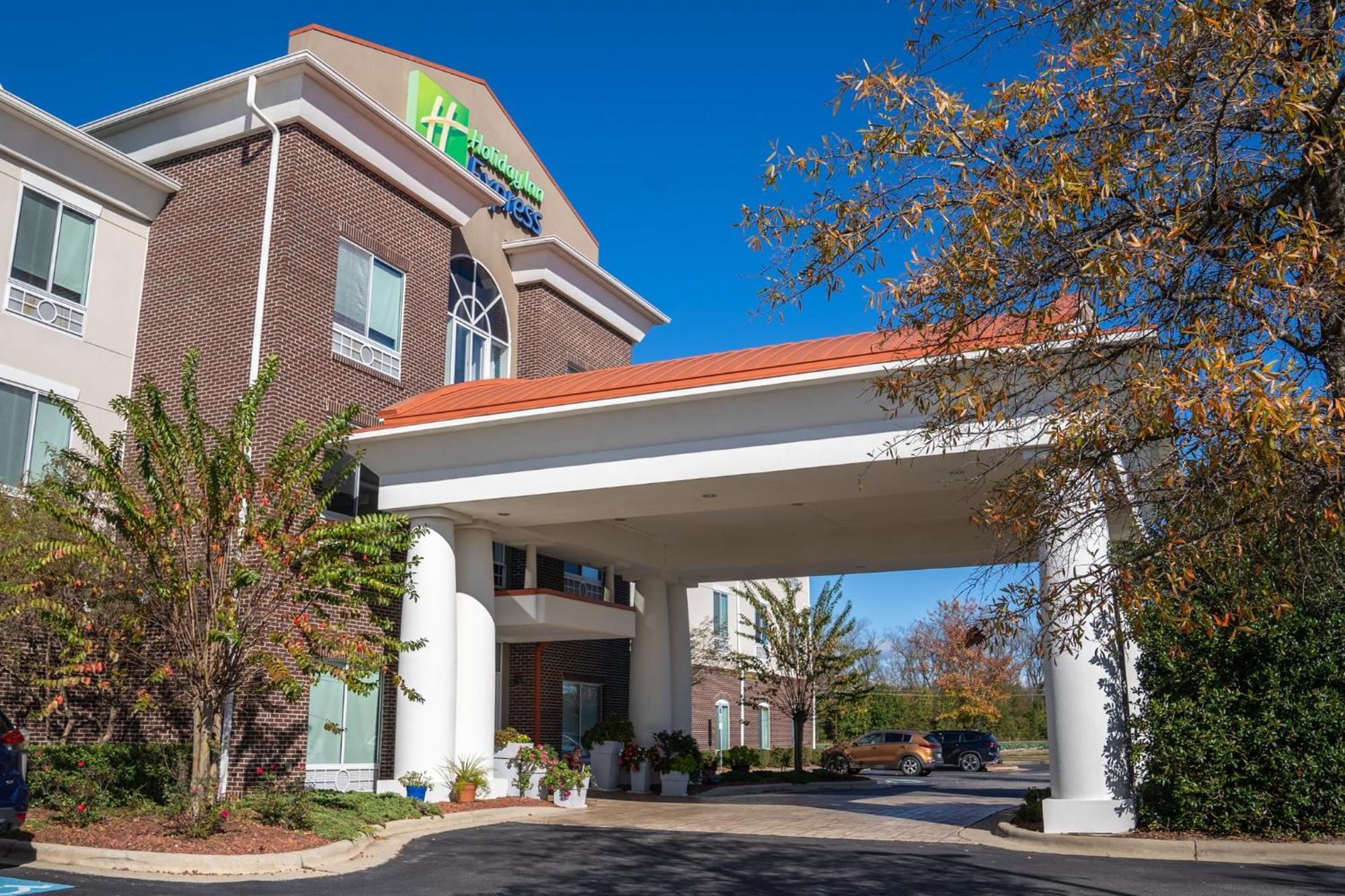 Holiday Inn Express Pembroke By Ihg Zewnętrze zdjęcie