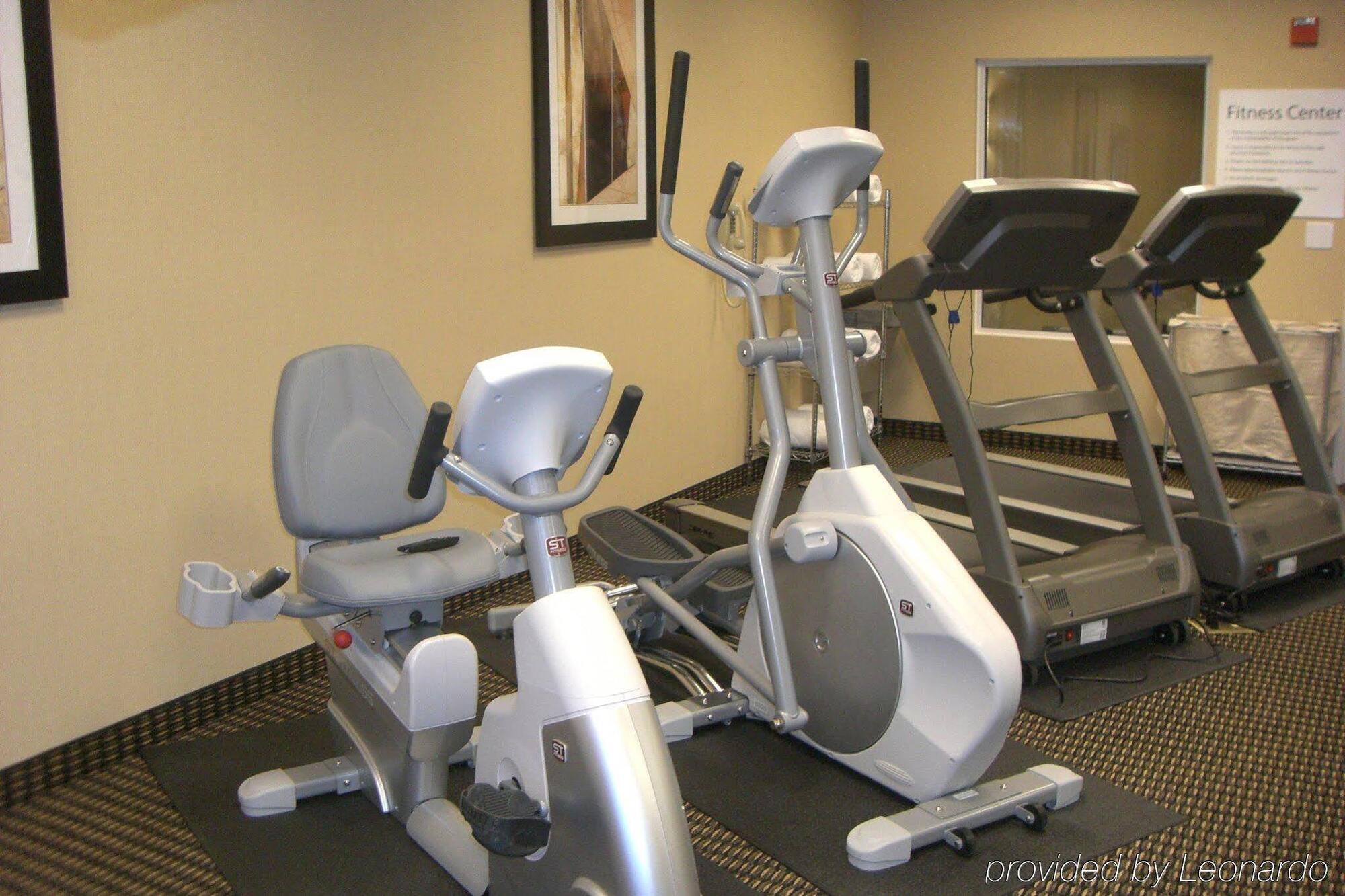 Holiday Inn Express Pembroke By Ihg Zewnętrze zdjęcie